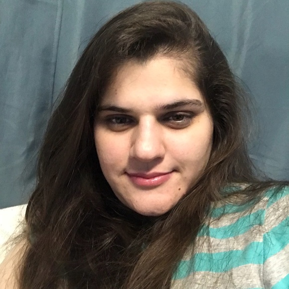 Meet your Posher, Asna - Picture 1 of 1